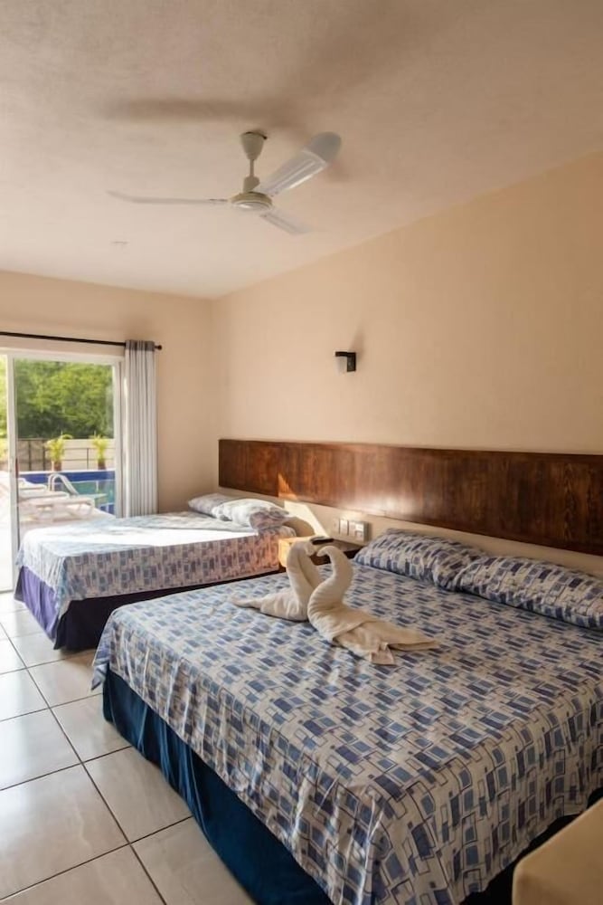 Isla Bonita Hotel