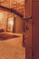 Pinhan Cave Suites