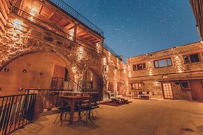Pinhan Cave Suites