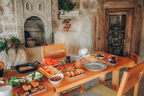 Pinhan Cave Suites