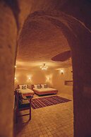Pinhan Cave Suites