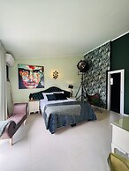 Palm View Guesthouse-Adults only