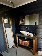 Palm View Guesthouse-Adults only