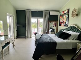 Palm View Guesthouse-Adults only