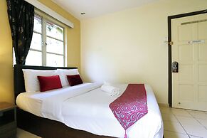 Golden Lodge