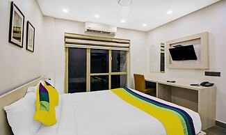 Itsy Hotels Transit Express Near Sealdah Station