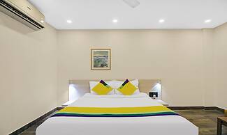Itsy Hotels Transit Express Near Sealdah Station