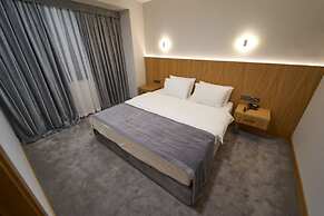 Hotel Asli Makon