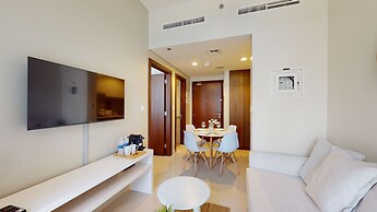 WelHome - Cozy 1BR With Private Balcony Steps From the Canal