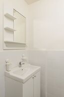 Duplex Lively Neighborhood by FeelHome