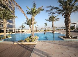 Waterfront 2 Bed Apartment Sleeps 4 With Parking