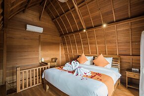 Andi Beach House