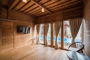 Andi Beach House