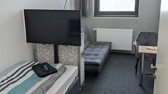 Boardingrooms Direct A8, Close to Stuttgart, 25min