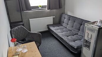 Boardingrooms Direct A8, Close to Stuttgart, 25min