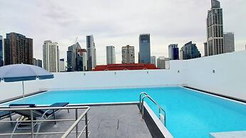 4A - 2 Bedroom Downtown Apartment With Shared Pool