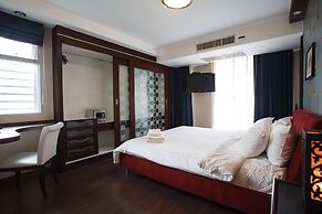 4C - 2 Bedroom Downtown Apartment With Shared Pool