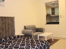 Lovely Studio With Balcony And Free Parking