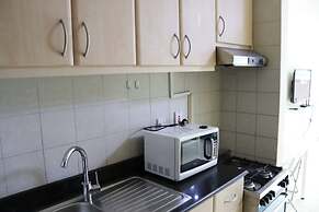 Stunning Studio With Close Kitchen And Pool