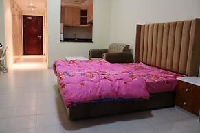 Stunning Studio With Pool And Gym Close To Marina