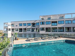 Sanders River Plaza - Chic 2 Bedroom Apartment