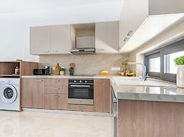 Sanders River Plaza - Chic 2 Bedroom Apartment