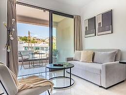 Sanders River Plaza - Chic 2 Bedroom Apartment