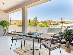 Sanders River Plaza - Chic 2 Bedroom Apartment
