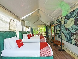 Oyo 90636 Teratak Zakiah Chalet