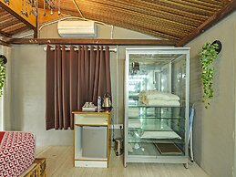 Oyo 90636 Teratak Zakiah Chalet