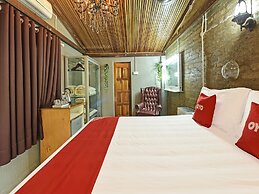 Oyo 90636 Teratak Zakiah Chalet