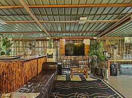 Oyo 90636 Teratak Zakiah Chalet