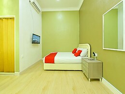 Oyo 90639 Hotel Azimah