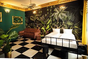 Jungle Apartments