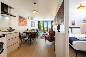 Monnas Suite