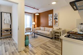 Monnas Suite