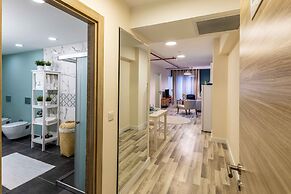 Monnas Suite