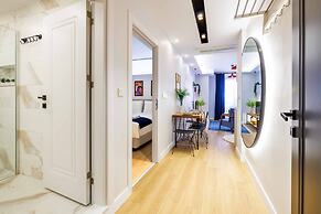 Monnas Suite