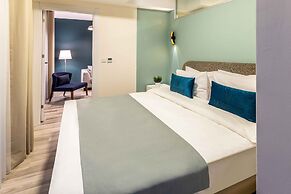 Monnas Suite