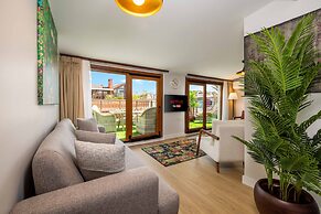 Monnas Suite