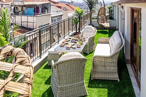 Monnas Suite