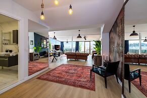 Monnas Suite