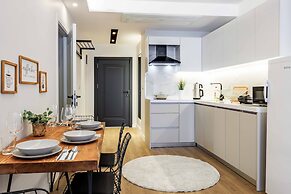 Monnas Suite