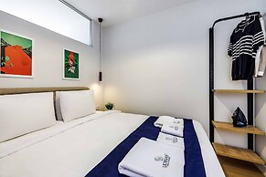 Monnas Suite