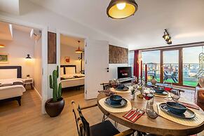 Monnas Suite