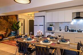 Monnas Suite