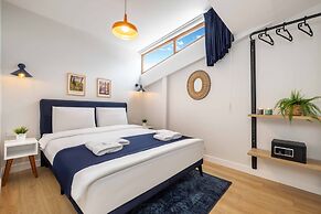Monnas Suite
