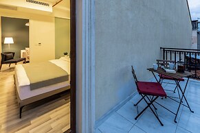 Monnas Suite