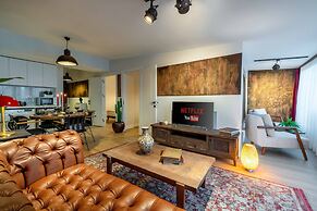 Monnas Suite