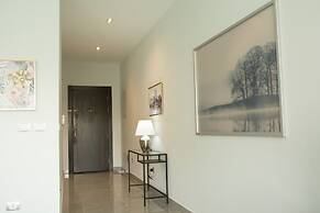 Lake View 284